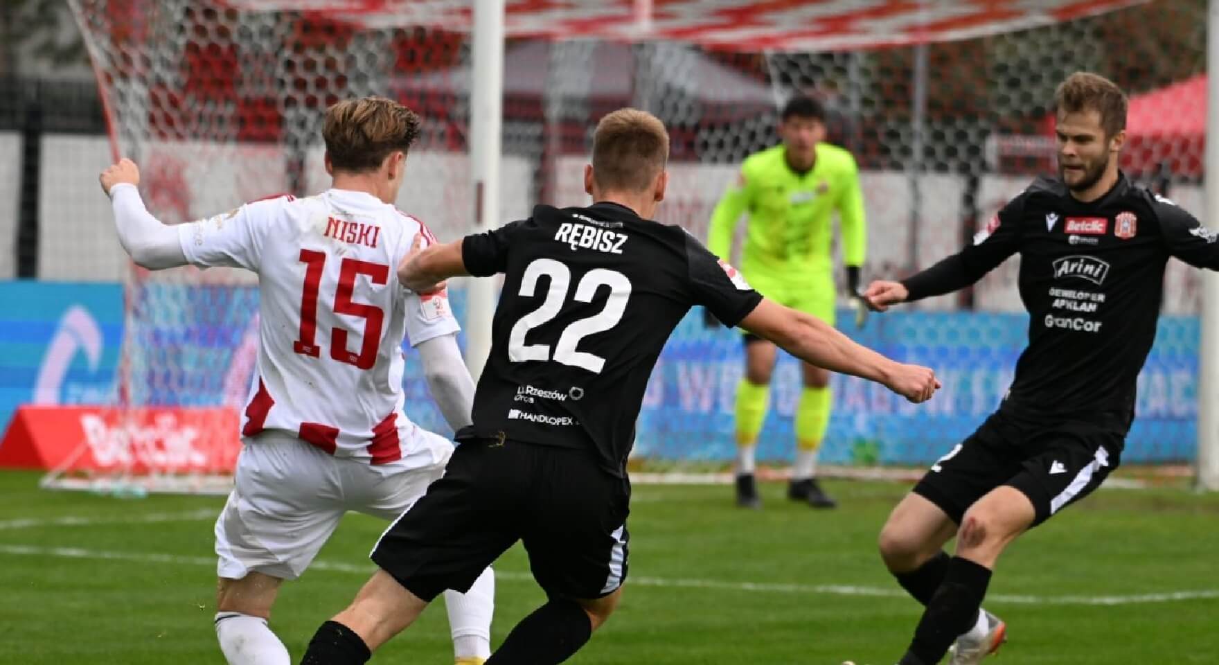 BETCLIC 2. LIGA: POGOŃ GRODZISK MAZOWIECKI – RESOVIA