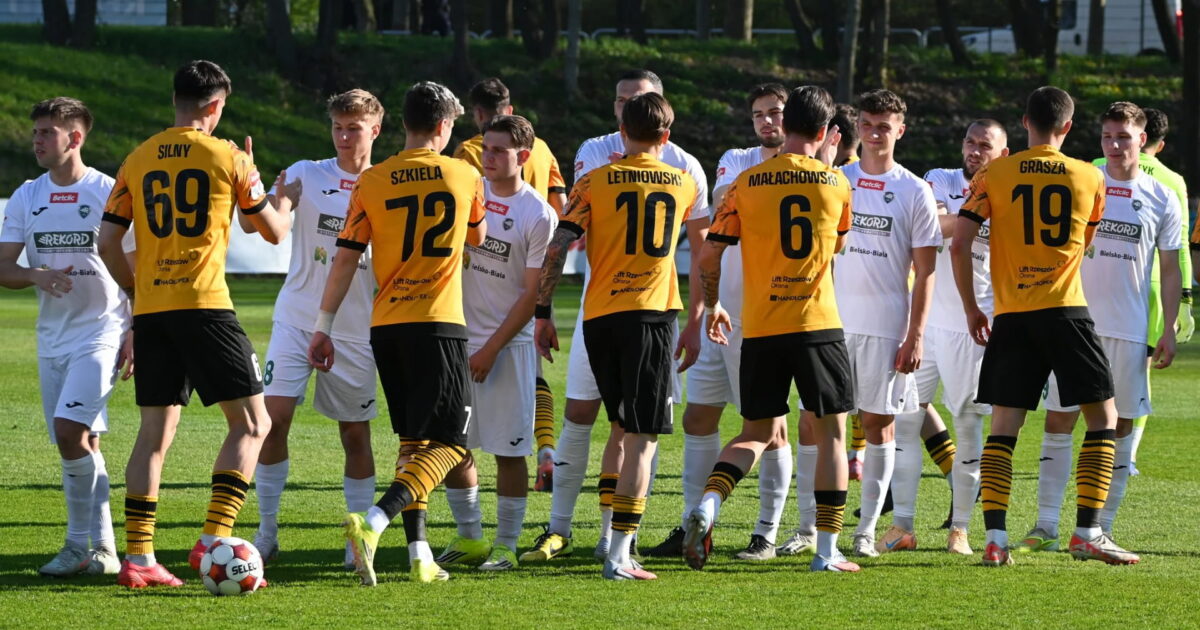 Betlic 2. Liga: Rekord Bielsko-Biała – Resovia