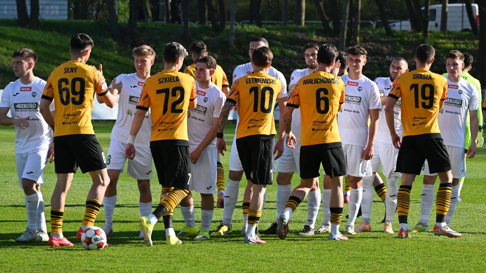 Betlic 2. Liga: Rekord Bielsko-Biała – Resovia